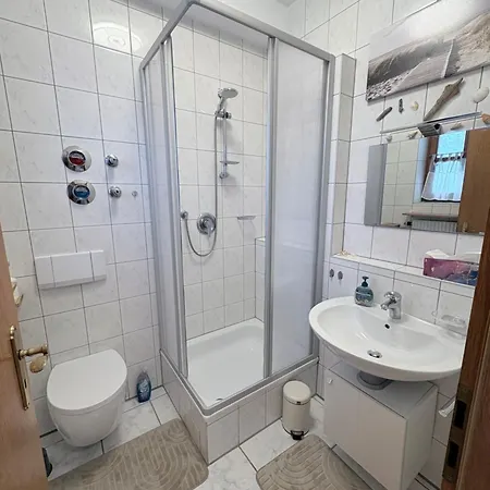 Chiemsee-perle, Stylisches Luxus-appartement Апартаменты *